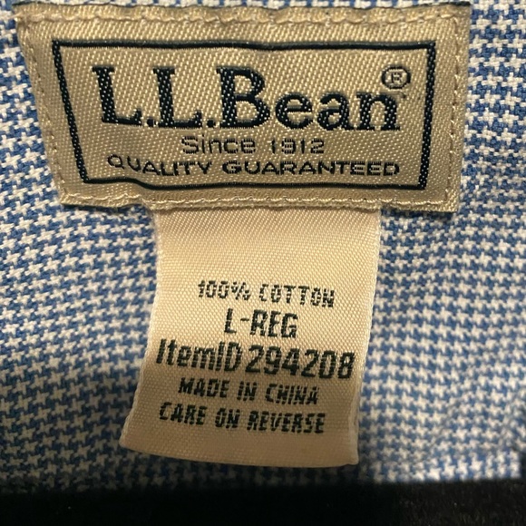 NWOT L.L.Bean Slightly Fitted Button Up Size Large ITEM ID 294208 Blue and White - Picture 4 of 5